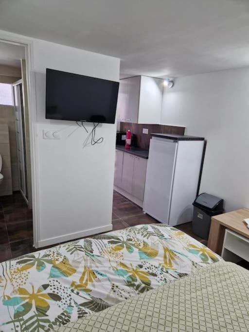 Studio 2 Pers Paris/Bourget/Cdg/Parc D'Exposition Ольне-су-Буа Экстерьер фото